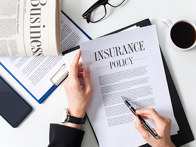 Working With Insurance Companies – Best Not To Go It Alone
